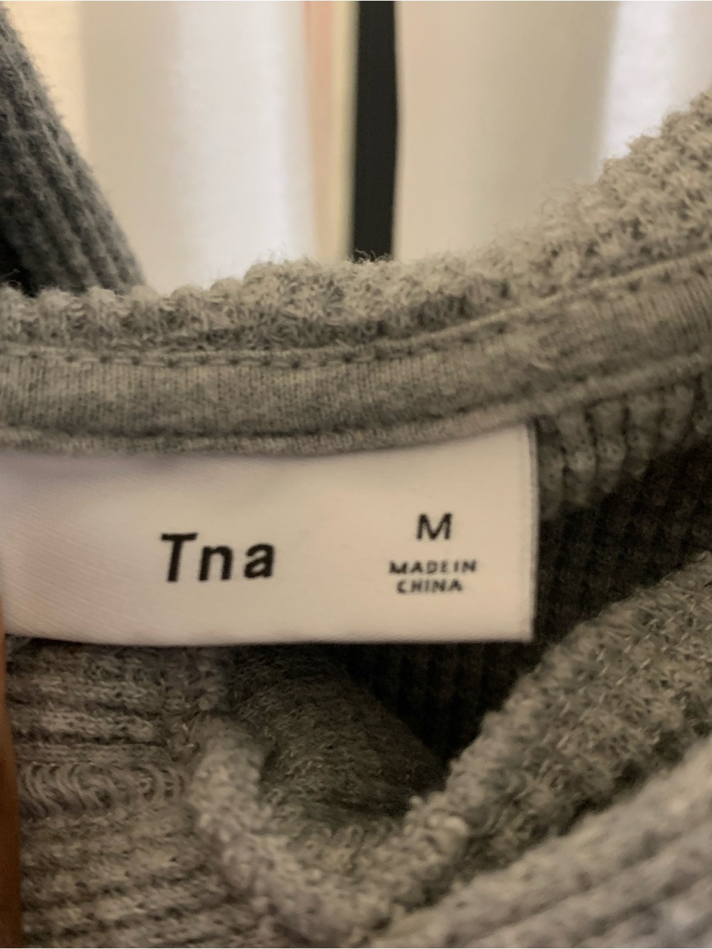 TNA Heather Gray Cropped Hooded Pullover - Picture 3 of 3